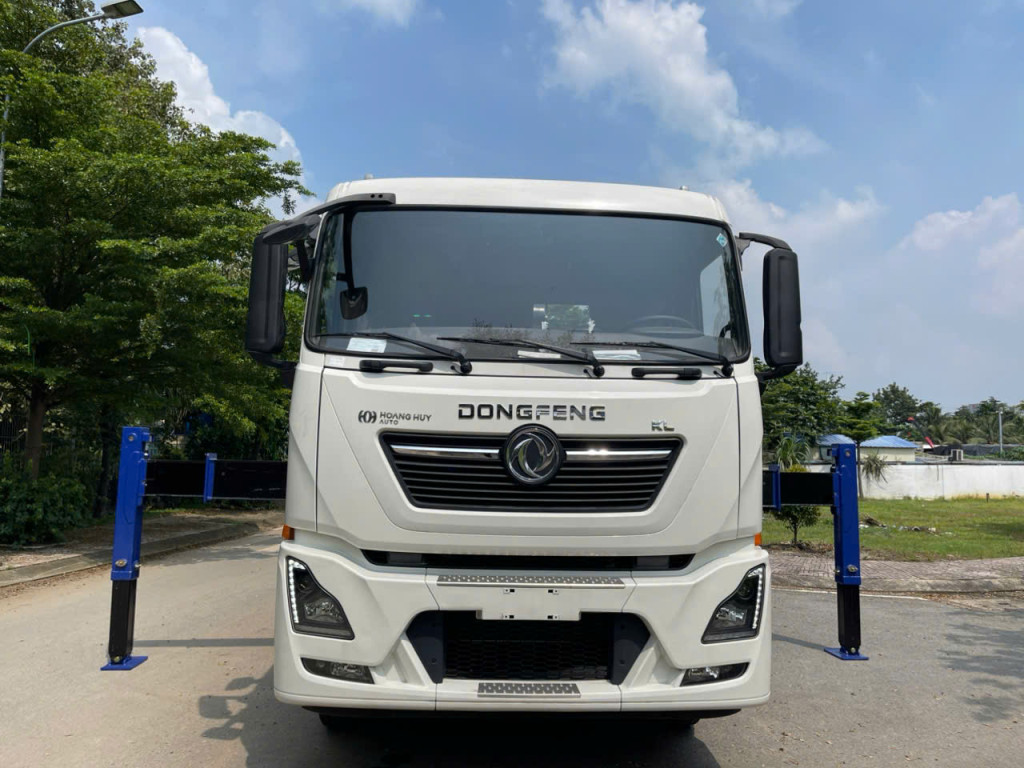 Xe Cẩu Dongfeng KL270 3 chân 10 tấn