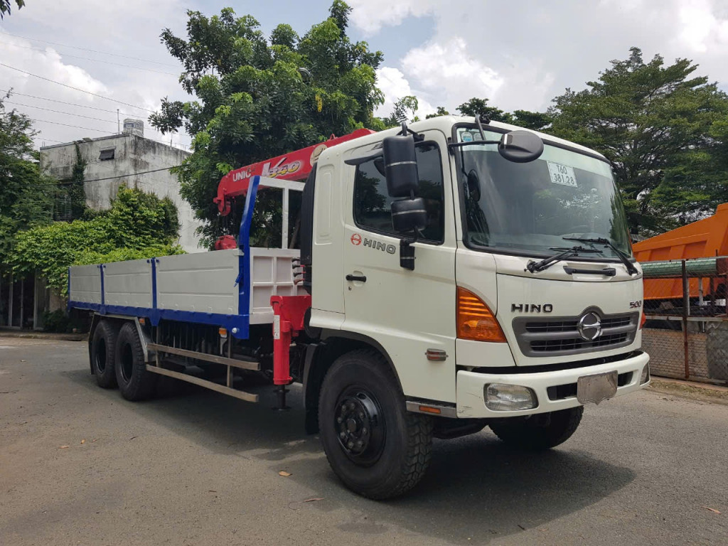 Xe cẩu Hino 15 tấn cũ 