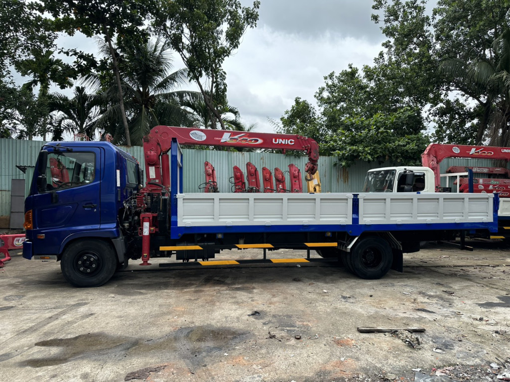 Xe cẩu Hino 5 tấn cũ 