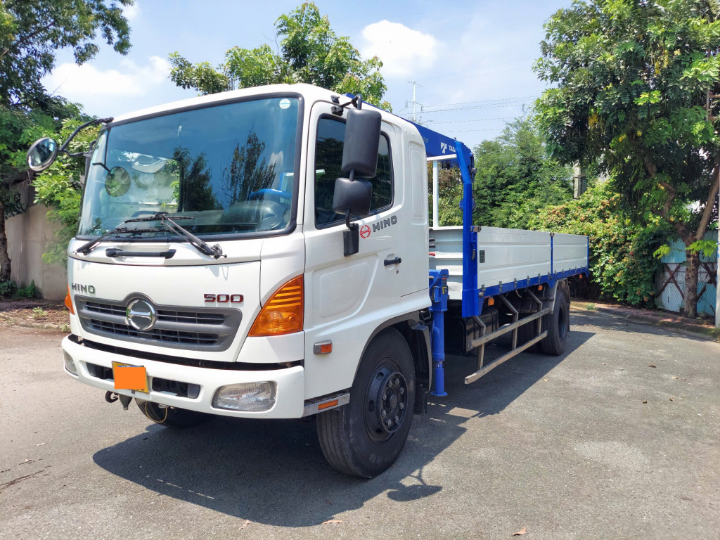 Xe cẩu Hino 8 tấn cũ 