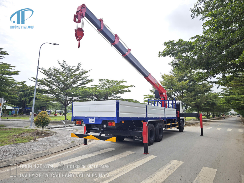 Xe cẩu HINO FM 15 Tấn Mới 