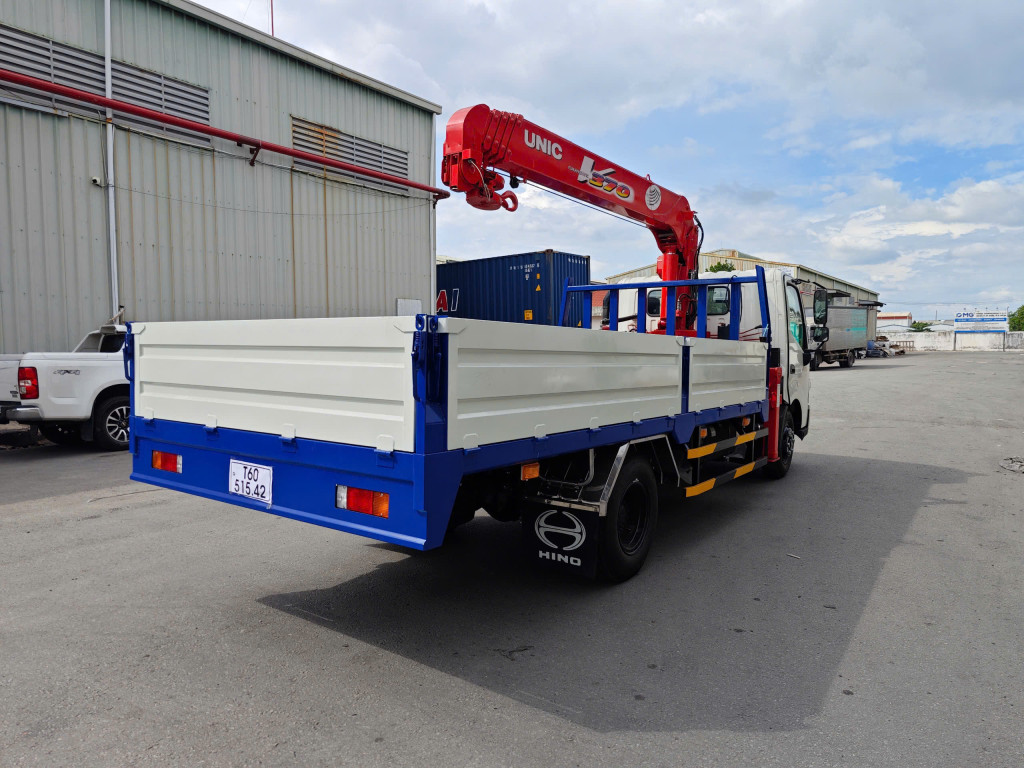 Xe cẩu Hino XZU720 Euro5 2.5 Tấn 