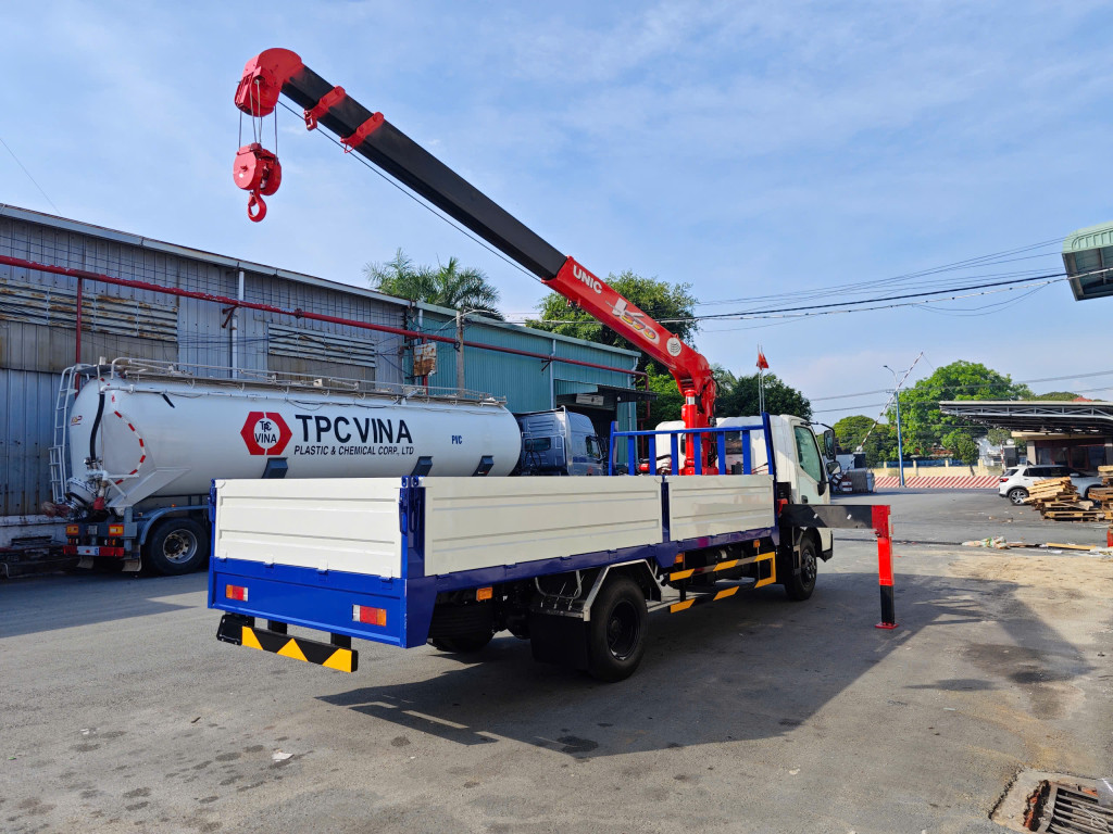 Xe cẩu Hino XZU730 Euro5 3.5 tấn 