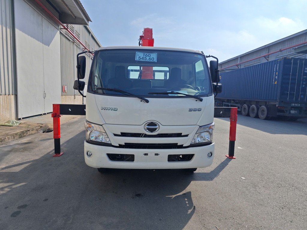 Xe cẩu Hino XZU730 Euro5 3.5 tấn 