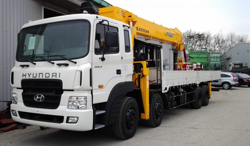 XE CẨU HYUNDAI 15 TẤN