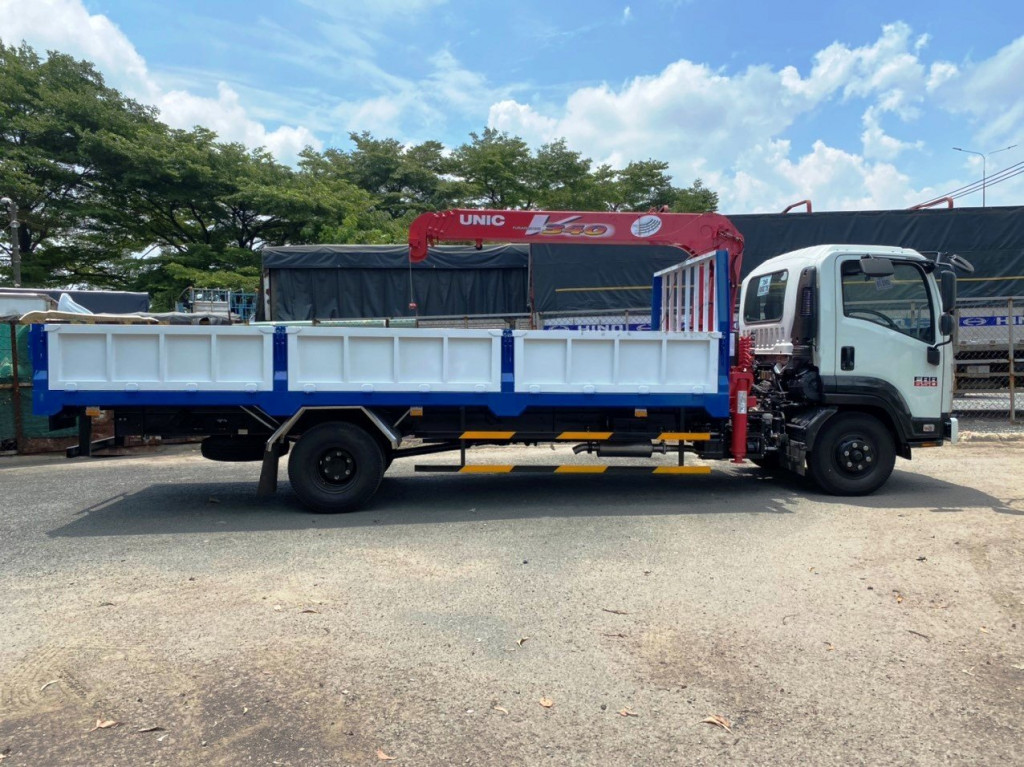 Xe cẩu Isuzu 5 tấn