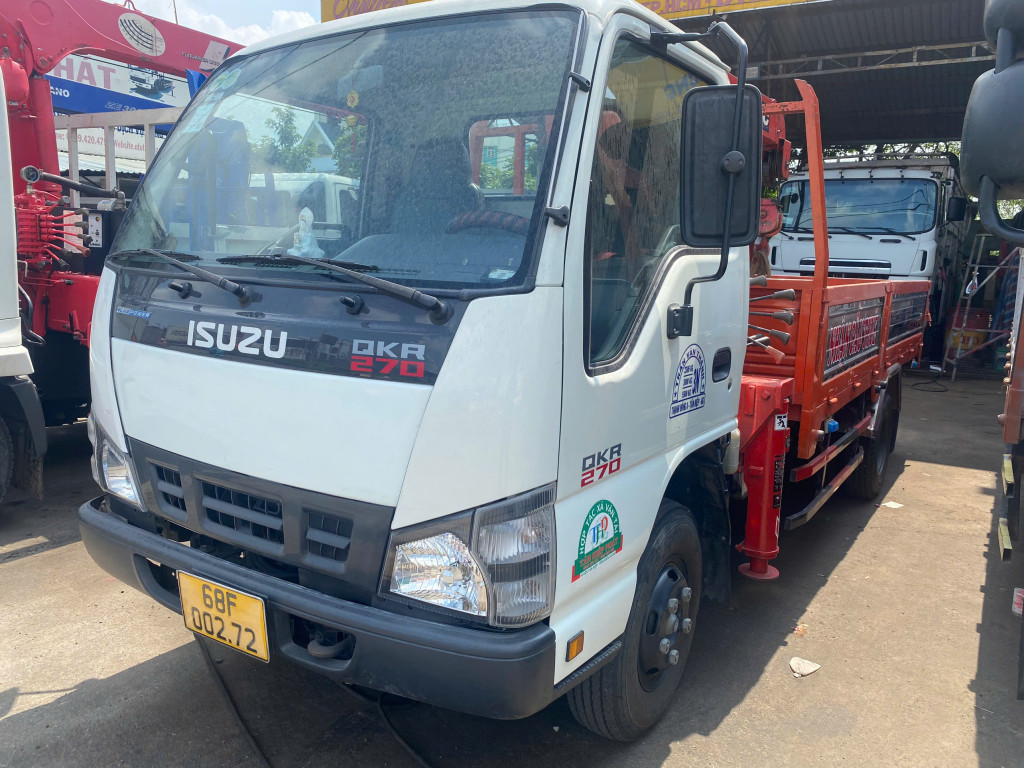 Xe cẩu isuzu QKR270 2 tấn cũ