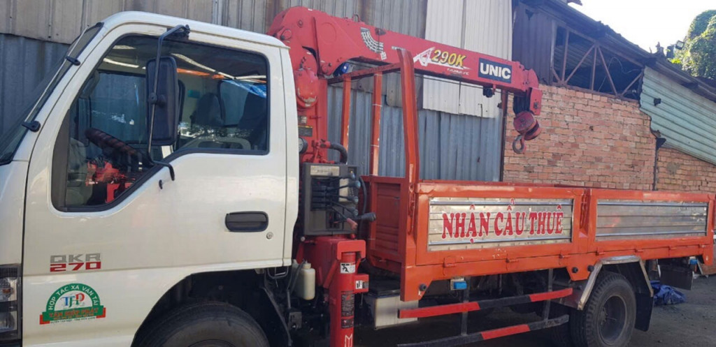 Cẩu Unic 290, 3 khúc