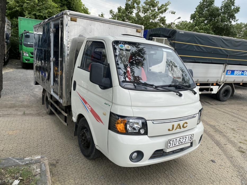 Xe tải Jac 1.5 tấn cũ đời 2019 loại thùng kín 
